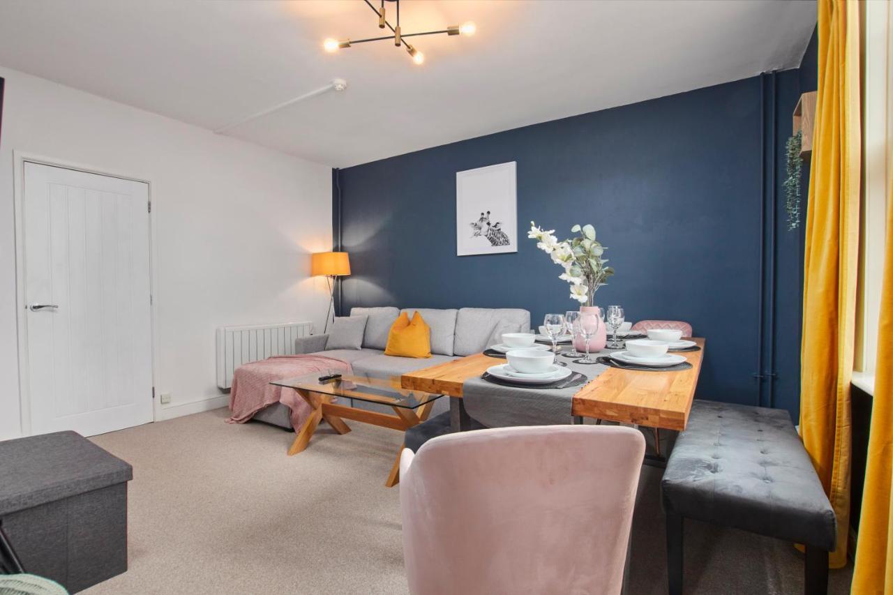Fantastic Central Stratford Two Bedroom Apartment By Purestay Short Lets & Serviced Accommodation With Parking Екстериор снимка