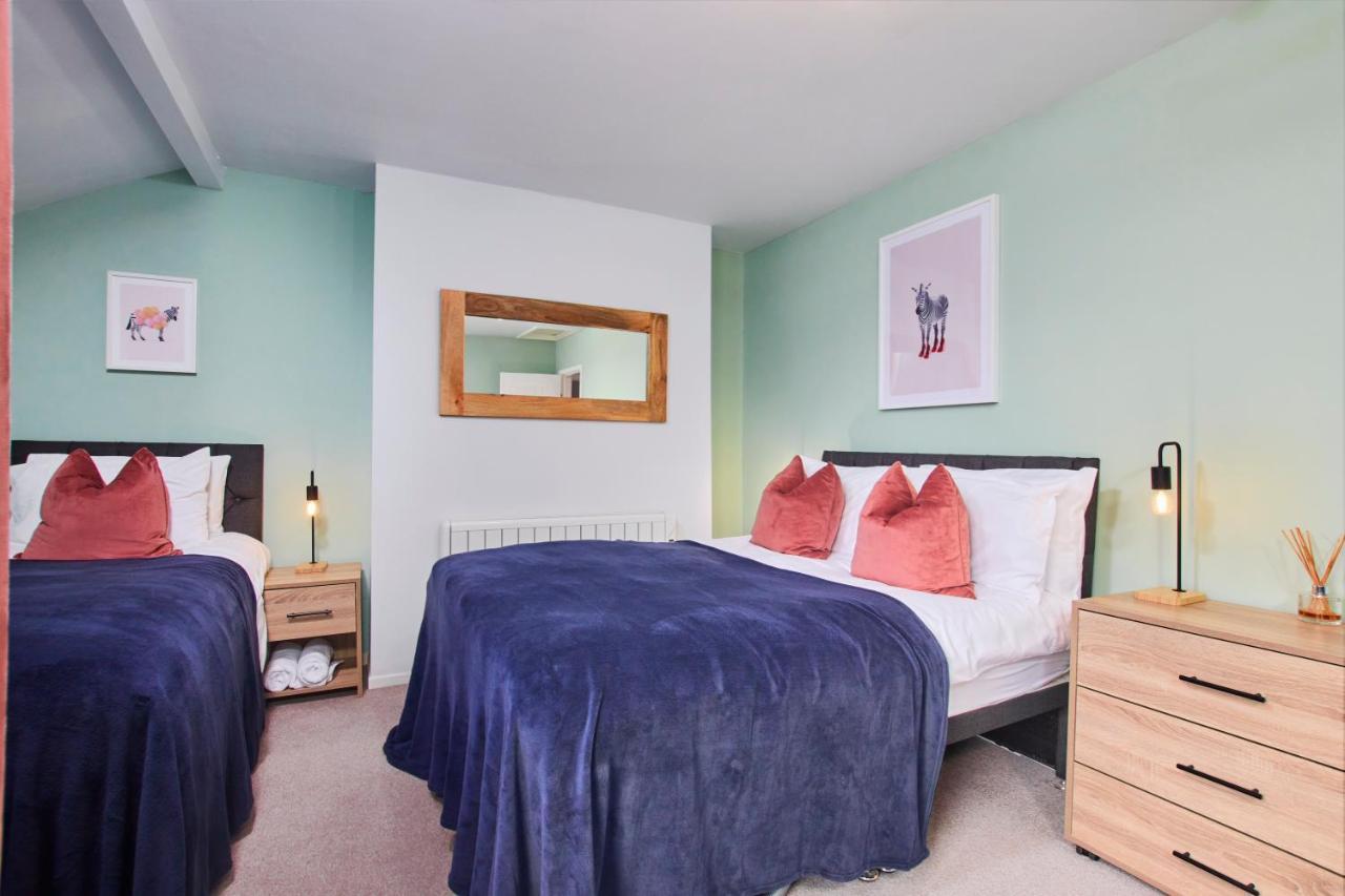 Fantastic Central Stratford Two Bedroom Apartment By Purestay Short Lets & Serviced Accommodation With Parking Екстериор снимка